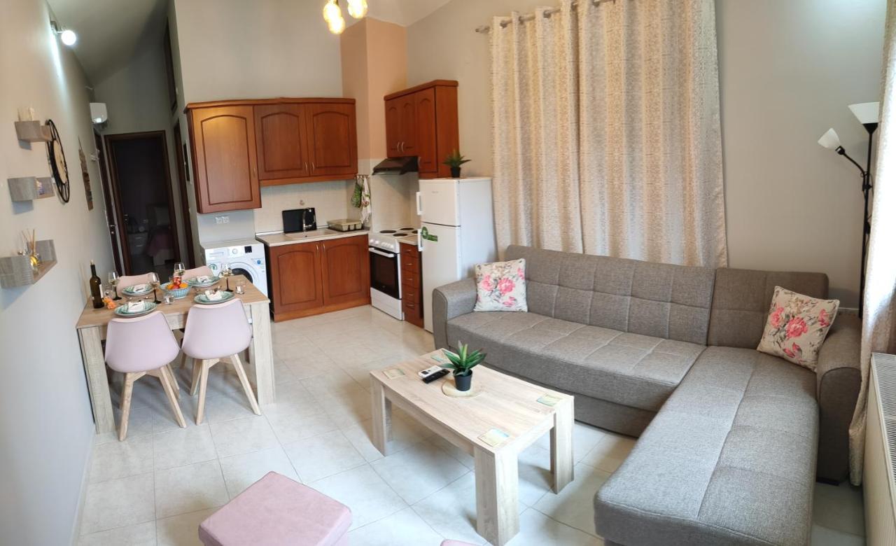 Philoxenia Guest House Makrirrakhi ภายนอก รูปภาพ