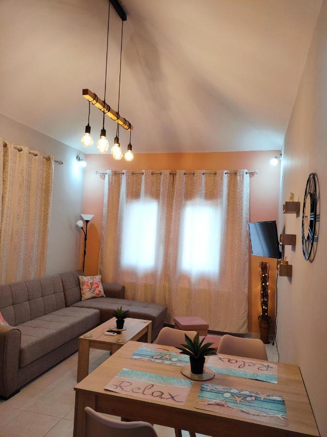 Philoxenia Guest House Makrirrakhi ภายนอก รูปภาพ