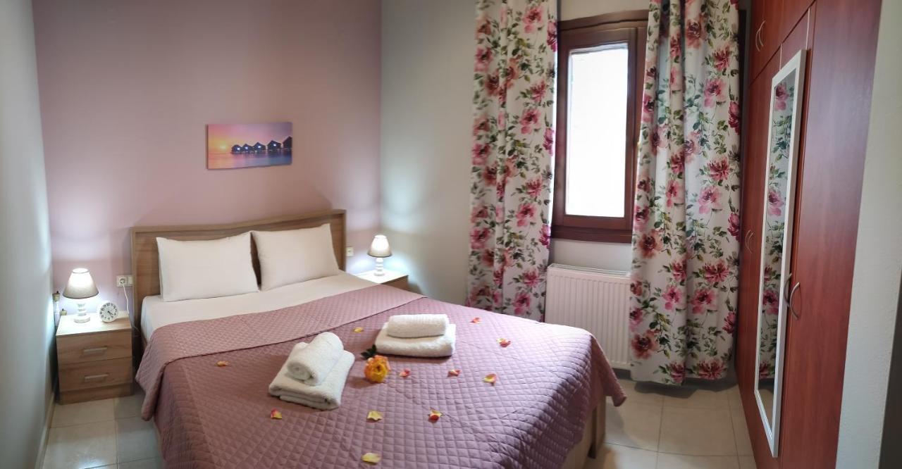 Philoxenia Guest House Makrirrakhi ภายนอก รูปภาพ